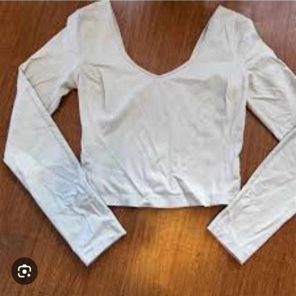 Lululemon Athletica Offwhite Grey  Long Sleeve Blouse